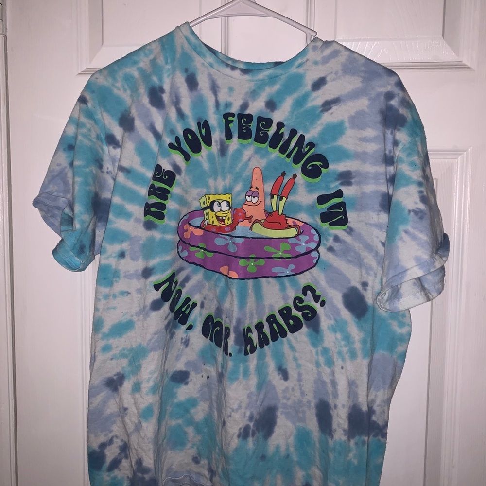 graphic tee